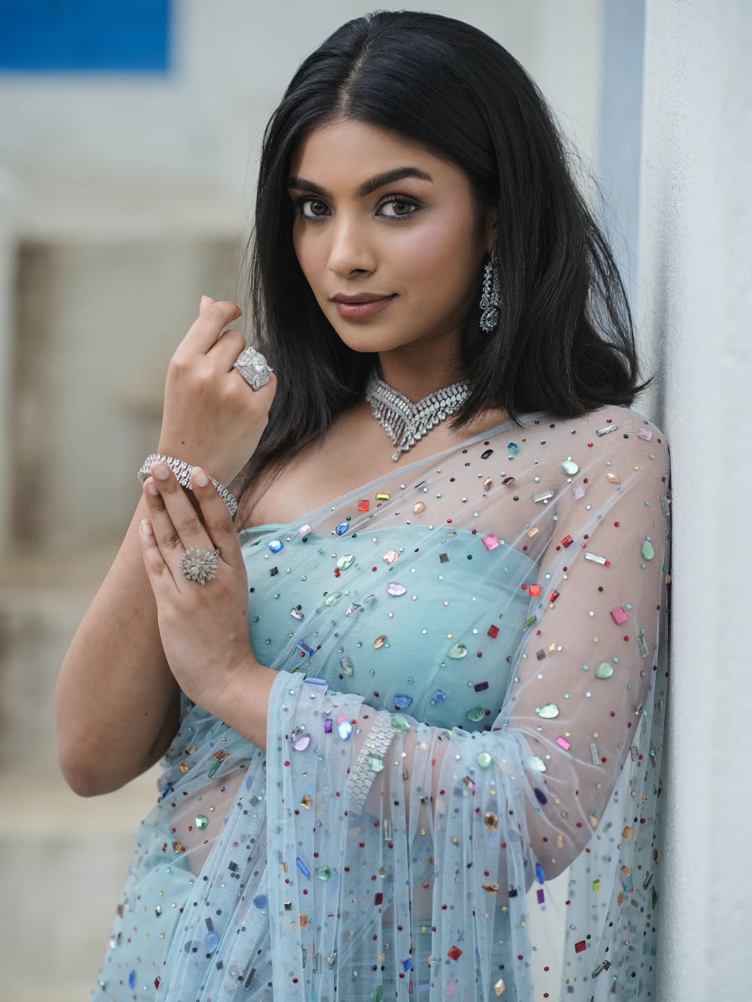 ✨ western glam unlocked at meha makeover koramangala! ✨from sculpted cheekbones to that flawles